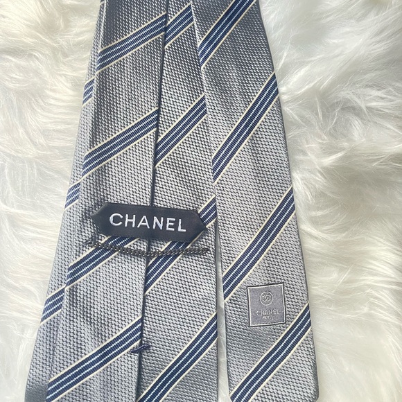 CHANEL NECK TIE - Picture 1 of 10